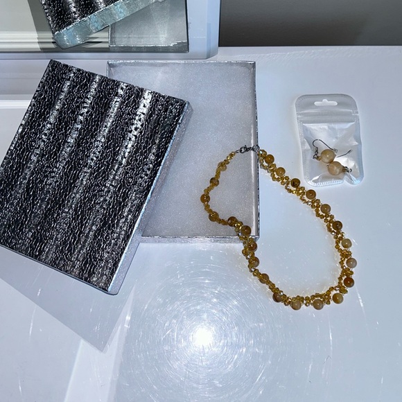 (3 for $30) Beaded Necklace & Earrings 💛 - Picture 2 of 7